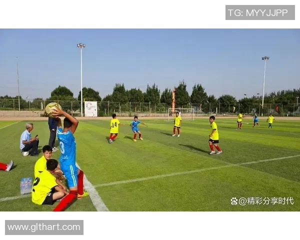 足球小子勇闯世界赛场挑战极限成就梦想之路